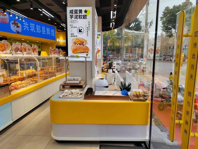 從社區(qū)小店到工業(yè)巨獸 烘焙行業(yè)的消費(fèi)升級(jí)與規(guī)模迷思